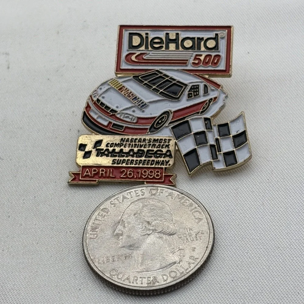 NASCAR DieHard 500 Talladega SuperSpeedway 1998 Lapel Hat Pin
